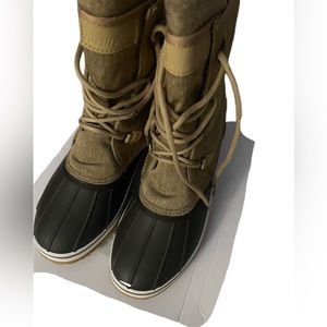 Women’s Waterproof Snow Boot
